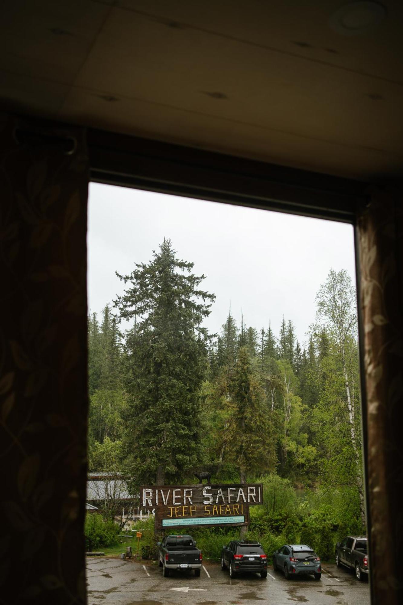 River Safari Bear Den Blue River Exteriér fotografie